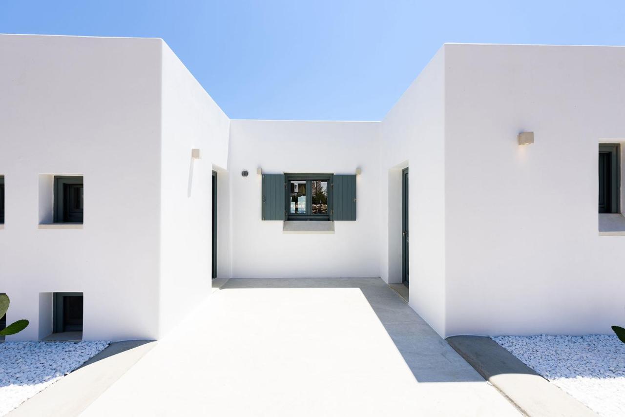 Villa Complex White And Rocks Páros Eksteriør billede